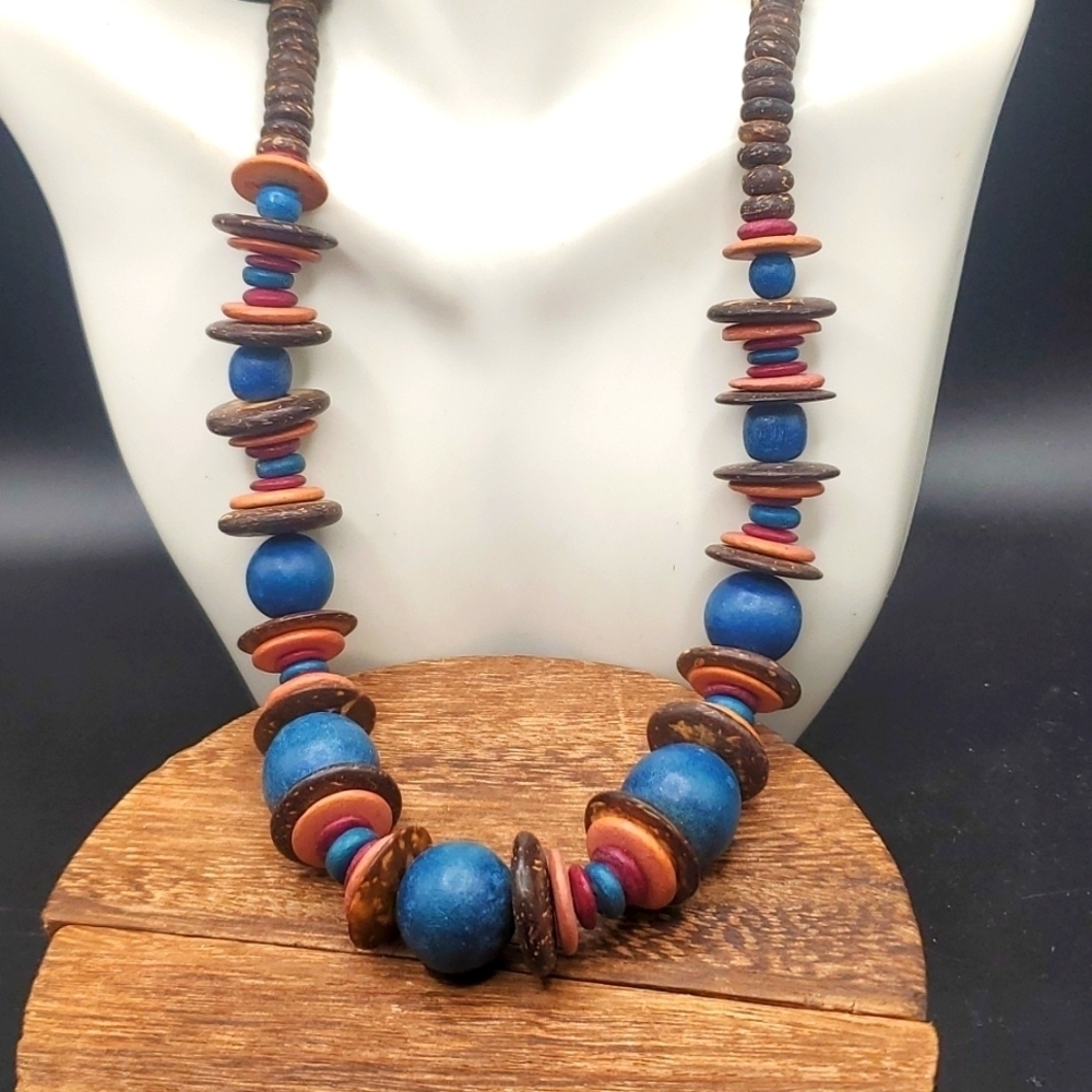 Wooden festive African tribal necklaceâ N3336